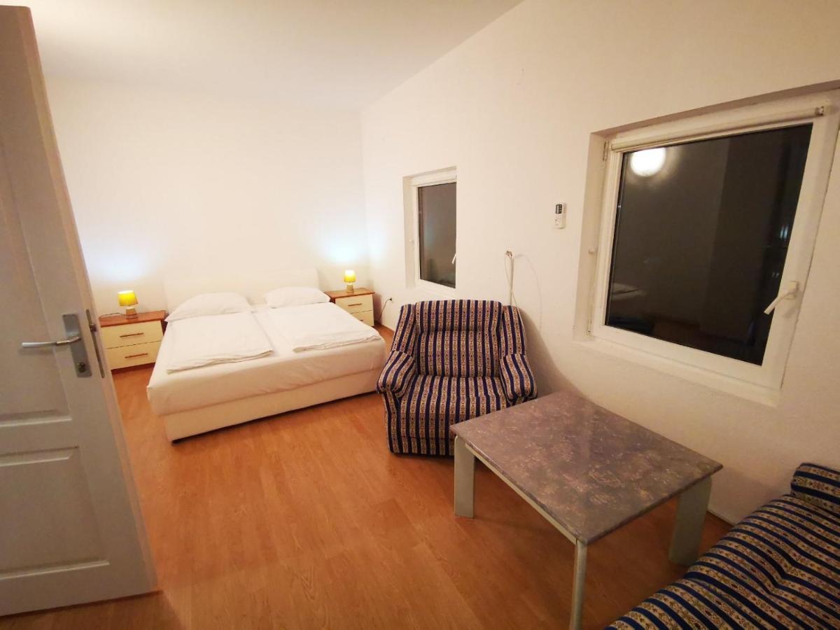 Private Riverside Villa Silvia Μόσταρ Εξωτερικό φωτογραφία