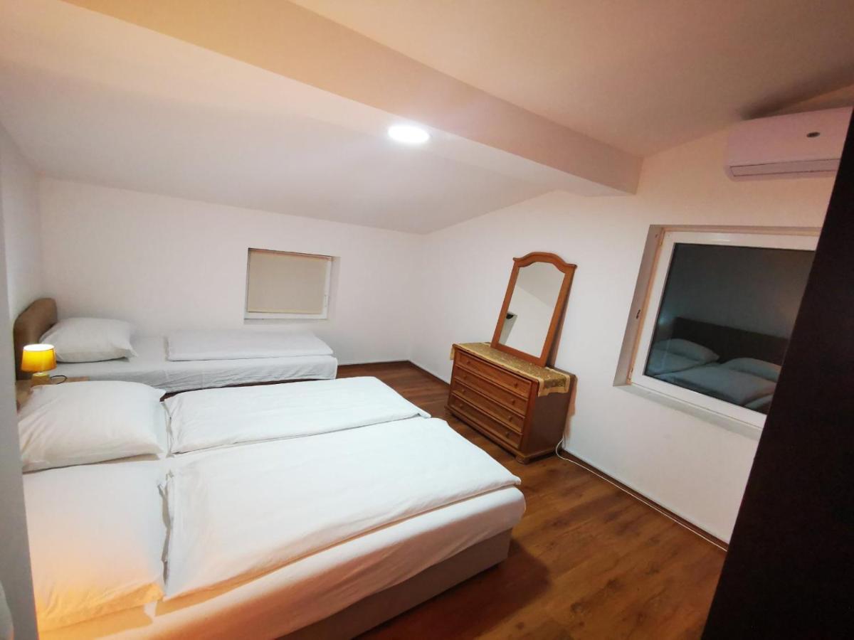 Private Riverside Villa Silvia Μόσταρ Εξωτερικό φωτογραφία