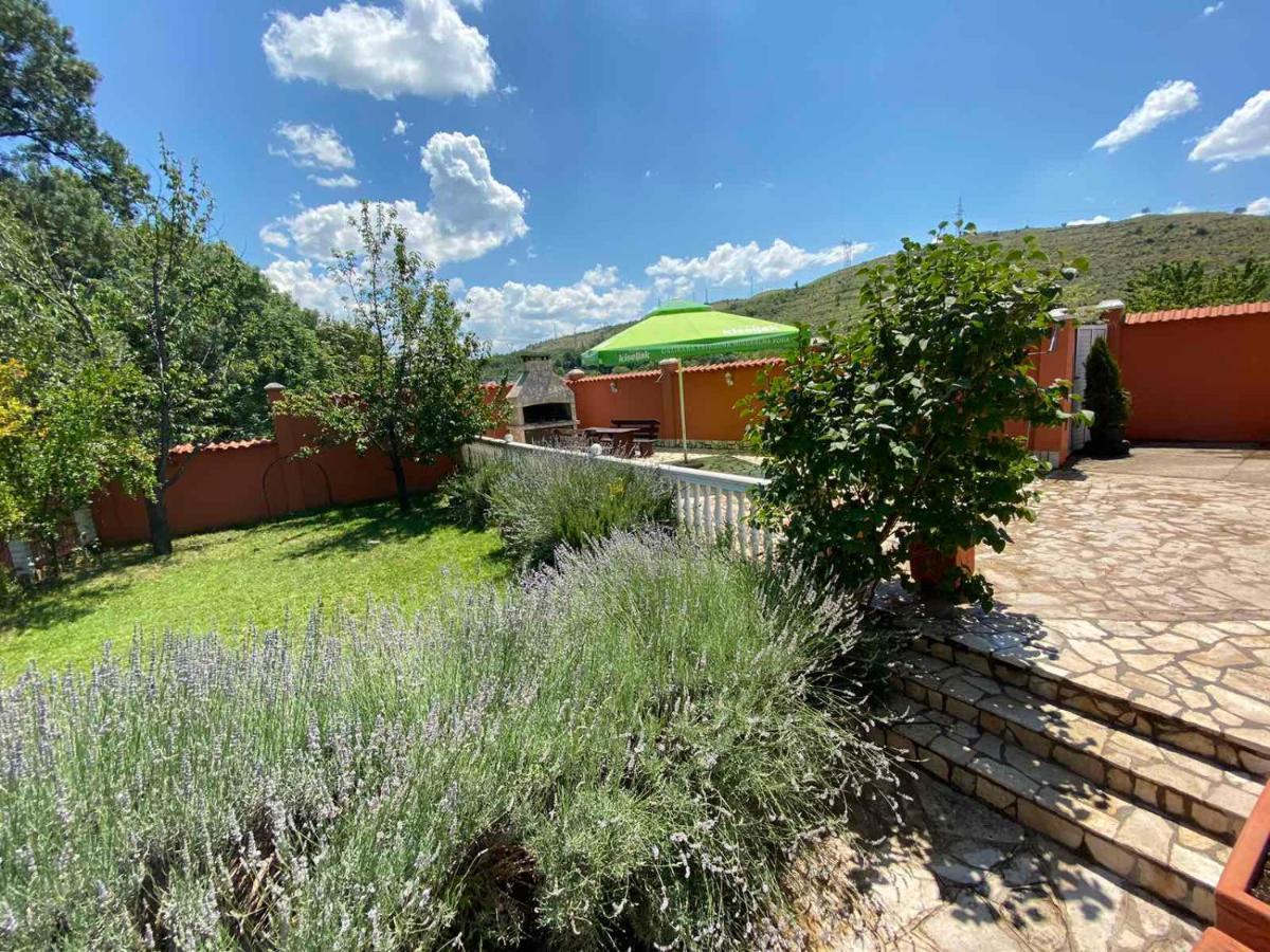 Private Riverside Villa Silvia Μόσταρ Εξωτερικό φωτογραφία