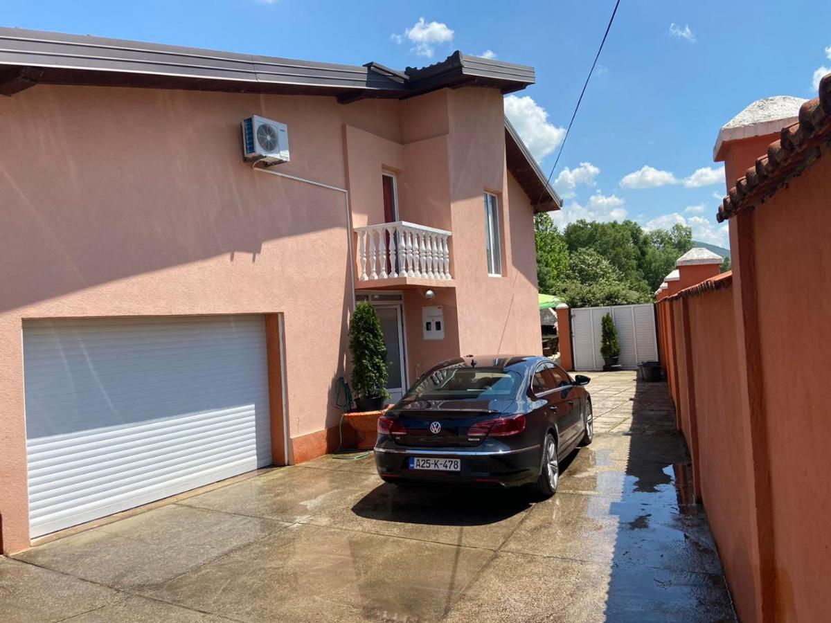 Private Riverside Villa Silvia Μόσταρ Εξωτερικό φωτογραφία