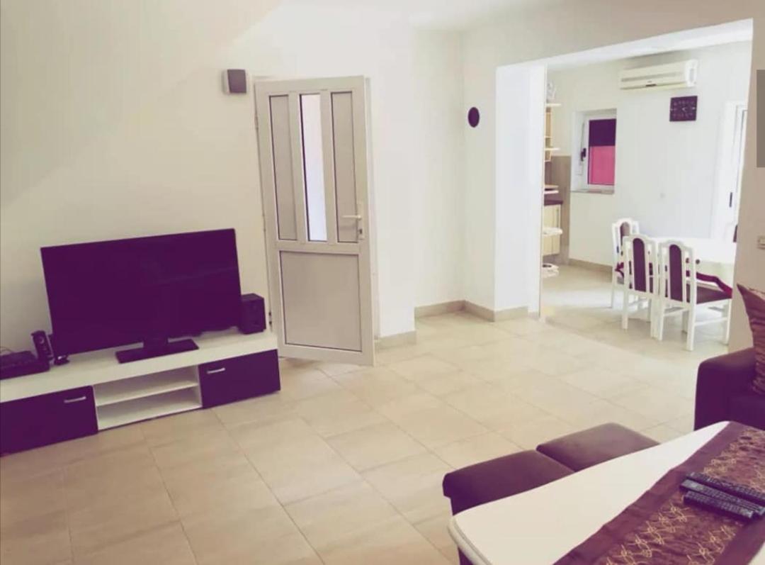 Private Riverside Villa Silvia Μόσταρ Εξωτερικό φωτογραφία